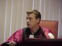 YVESMvc-397x.jpg