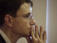 YVESMvc-406x.jpg