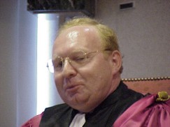 YVESMvc-409x.jpg